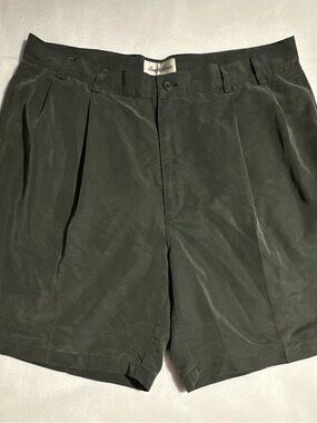 Arnold Palmer Men's Golf Pleated Athletic Shorts — Dark Green